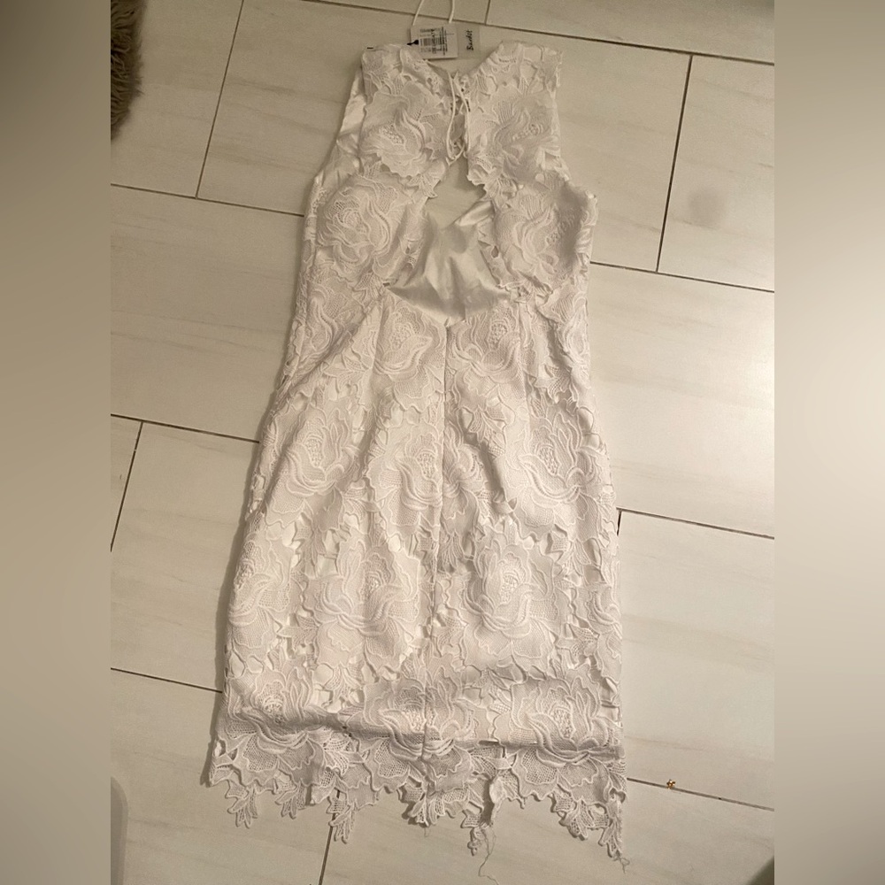 Bardot white ivory dress size 6